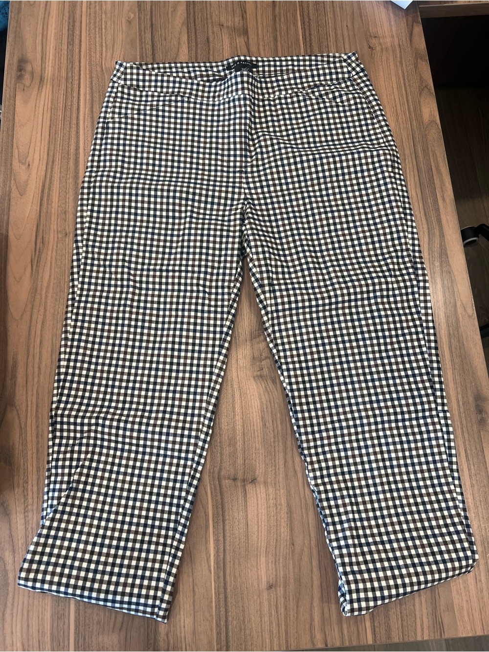 Black and White Gingham Capri Pants